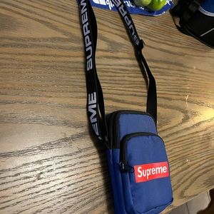 Supreme sling bag